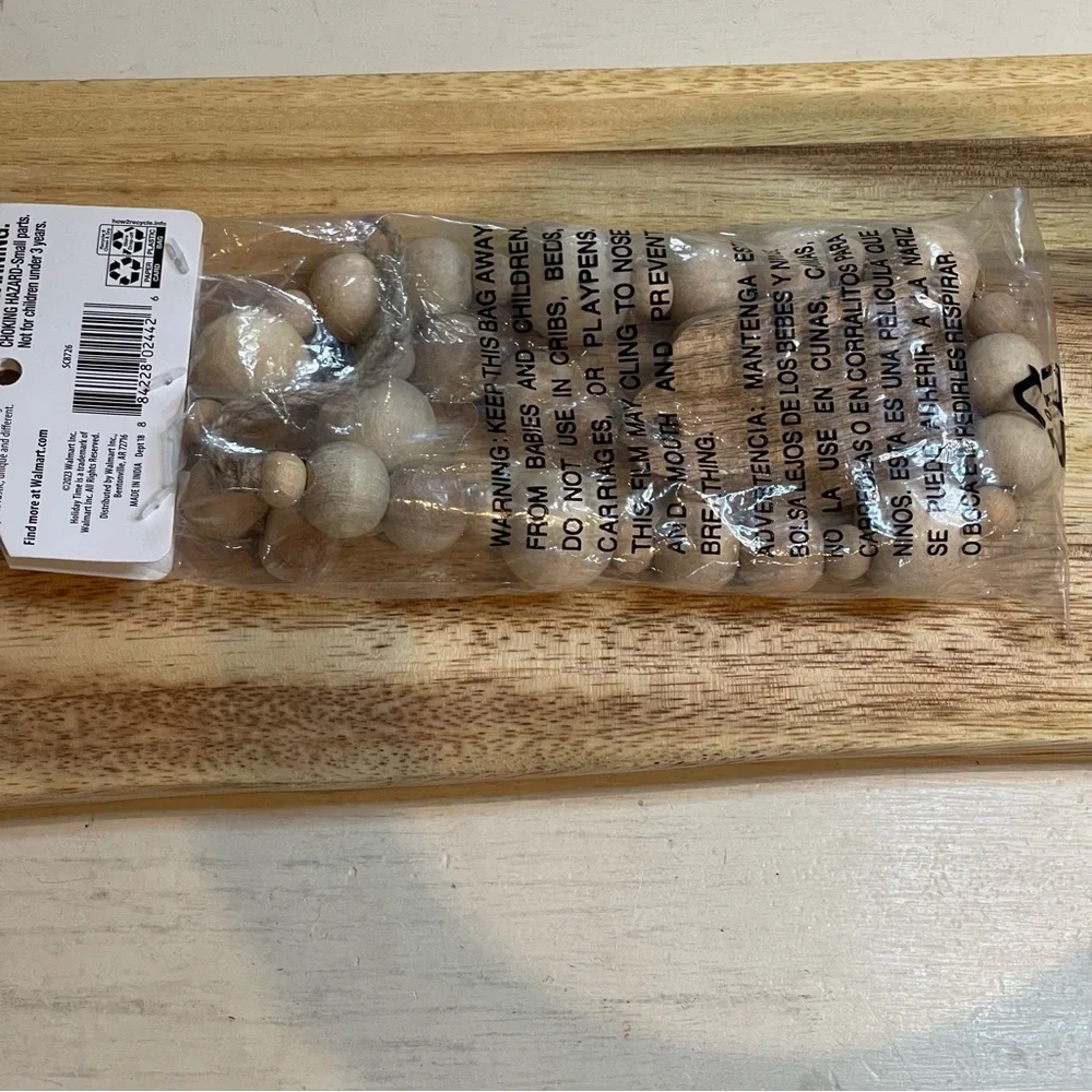 Noel Wooden Beads Tier Tray Decor 2’